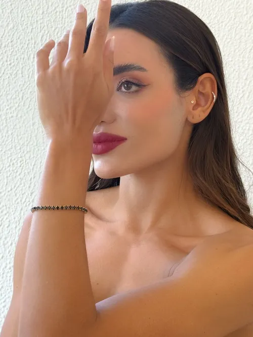 Pulseira Folheada a Ouro 18k Cristais Pretos
