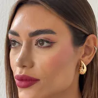 Brinco Folheado a Ouro 18k e Prata Design Gota com Pontos de Luz - imagem 2