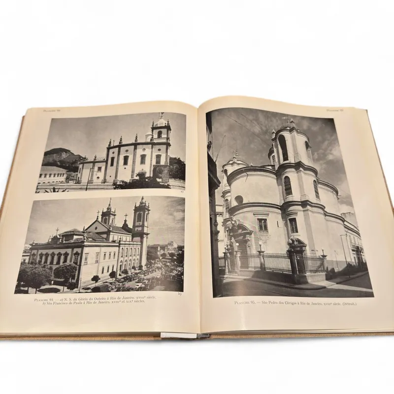 Livro L’Architecture Religieuse Baroque au Brésil — Tome II — Germain Bazin (1958) — Capa dura