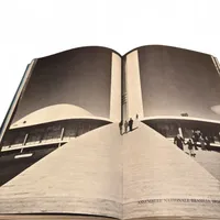 Livro Niemeyer — Luce Wilquin & André Delcourt (Éditions Alphabet, 1977) — Francês — Capa dura - imagem 7