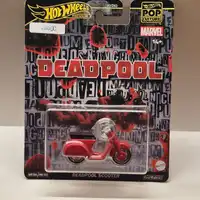 Hot Wheels Premium – Pop Culture MARVEL Deadpool Scooter – Real Riders - imagem 2