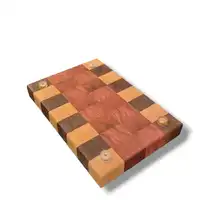 Tábua de Cozinha em Marchetaria – Moldura Xadrez (Marfim, Pau-ferro e Ipê-roxo) 28×19×4 cm - imagem 2