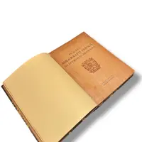 Livro Pequena Bibliografia Crítica da Literatura Brasileira — Otto Maria Carpeaux (Ministério da Educação, 1955) — Encadernação em meia-couro - imagem 1