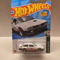 Hot Wheels – Retro Racers Alfa Romeo GTV6 (10/10) — New for 2023 (185/250) - imagem 2