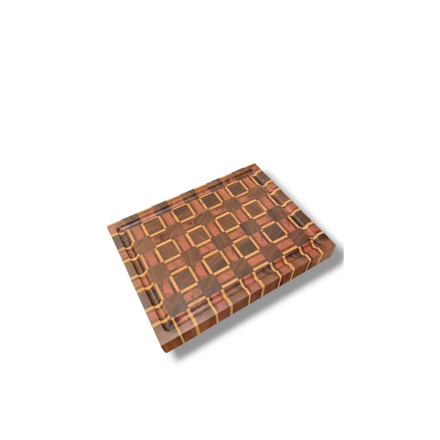 Tábua de Churrasco End Grain Xadrez – Marfim, Ipê-Roxo e Pau-Ferro