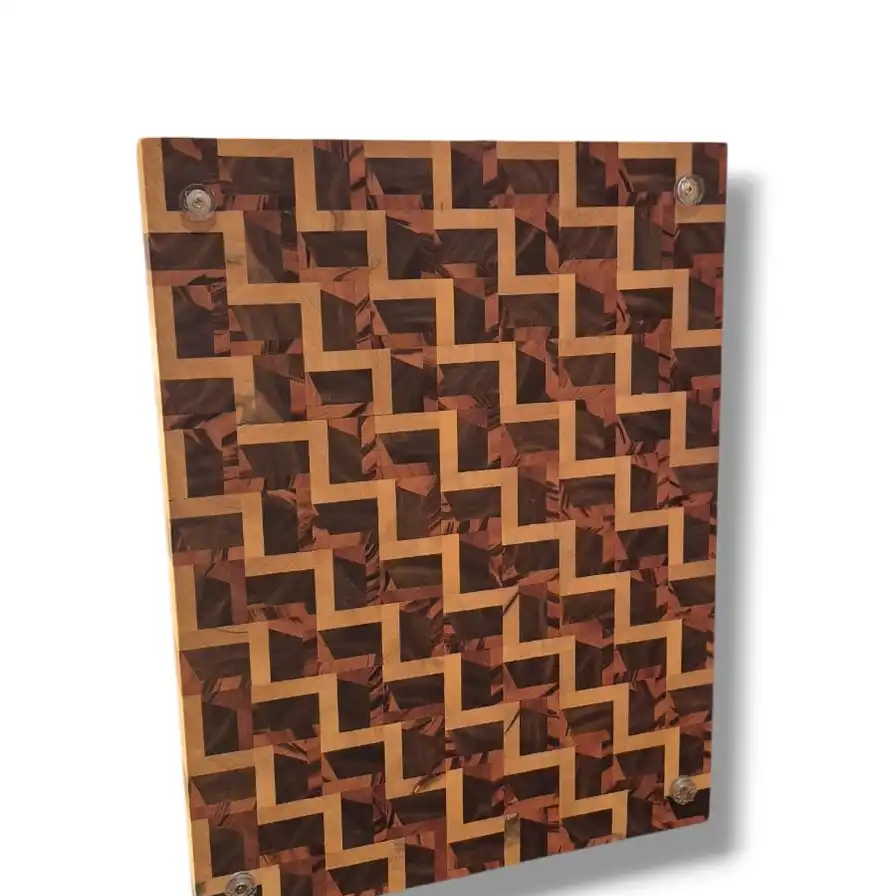 Tábua de Churrasco End Grain – Marchetaria Geométrica em Marfim, Pau-Ferro e Ipê-Roxo