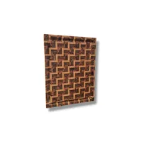 Tábua de Churrasco End Grain GG – Marchetaria Geométrica em Marfim, Pau-Ferro e Ipê-Roxo - imagem 1