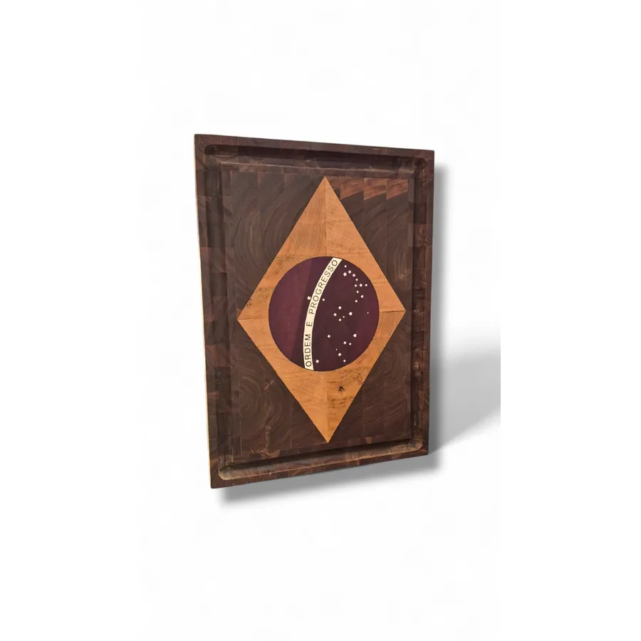 Tábua Bandeira do Brasil em Marchetaria (Marfim, Ipê-roxo e Roxinho) – 51×37 cm