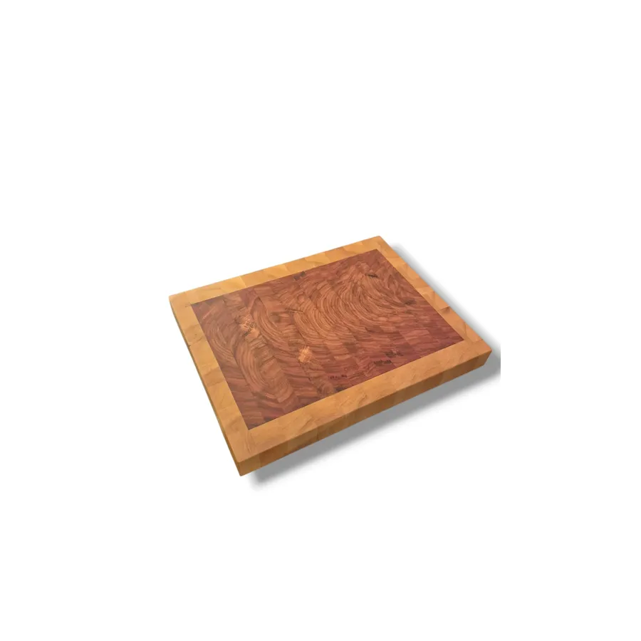 Tábua End Grain Marfim e Pau-Ferro “Moldura Clássica” 42,5×33,5×4,5 cm