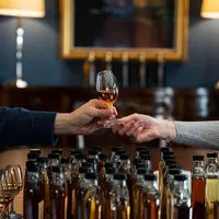 Taça Copita The Glencairn Glass para Degustação de Whisky — Glencairn Crystal - imagem 3