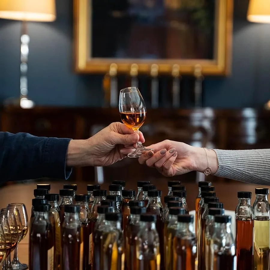 Taça Copita The Glencairn Glass para Degustação de Whisky — Glencairn Crystal