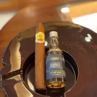 Whisky Lamas Nimbus Robustus + Charuto Bolívar Belicosos Finos - imagem 1
