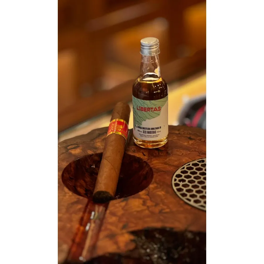 Cachaça Lamas 6 Madeiras + Charuto Perceverancia Robusto Tradicional