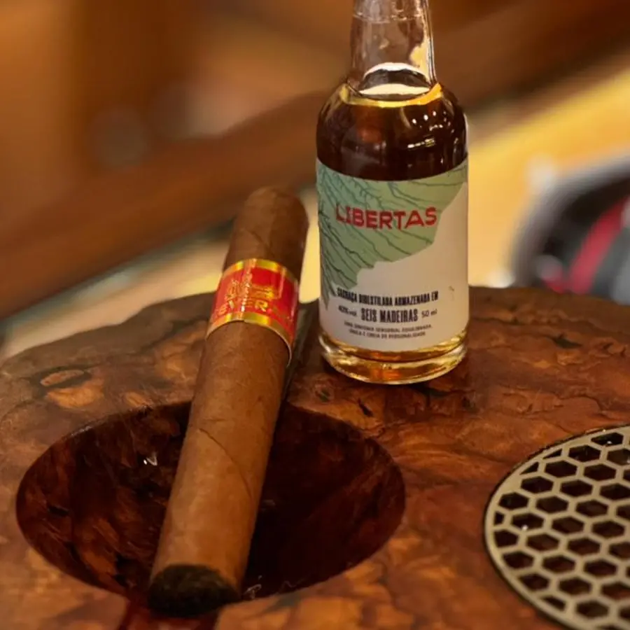 Cachaça Lamas 6 Madeiras + Charuto Perceverancia Robusto Tradicional