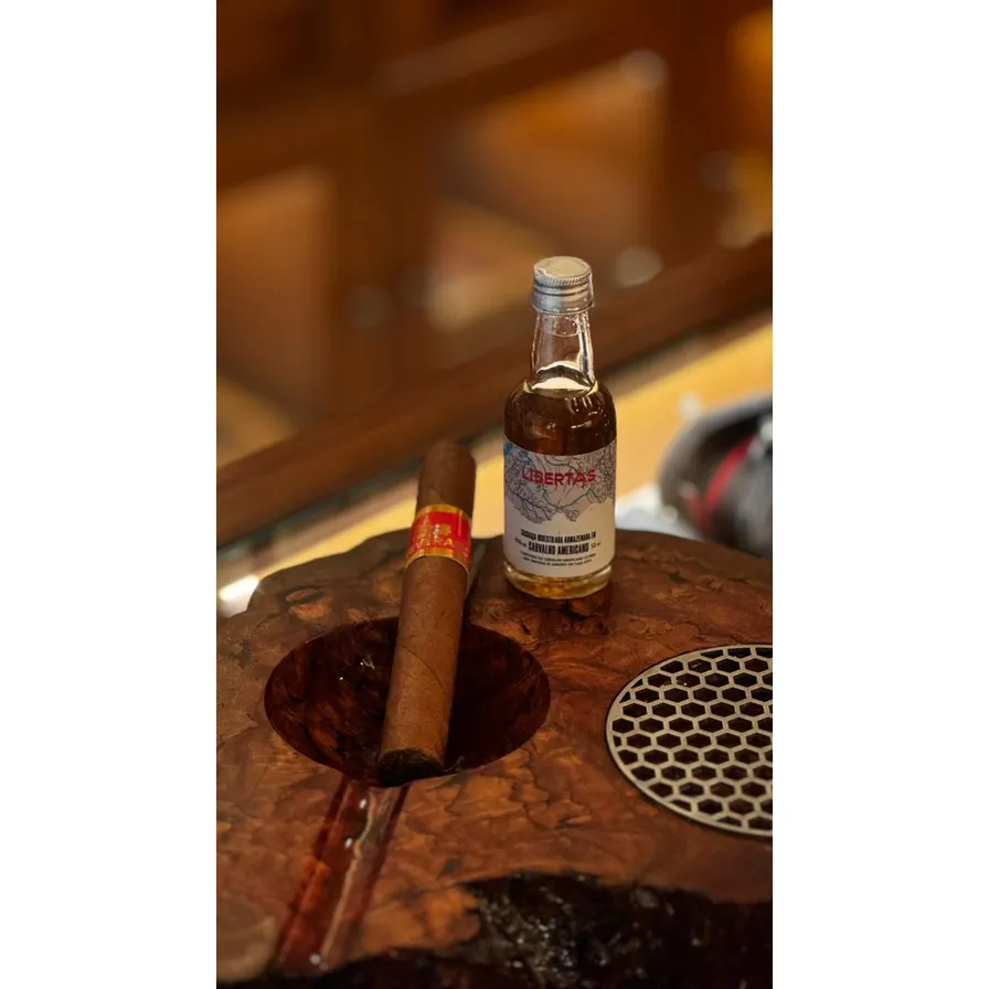 Cachaça Lamas Carvalho Americano + Charuto Perceverancia Cañonazo Tradicional