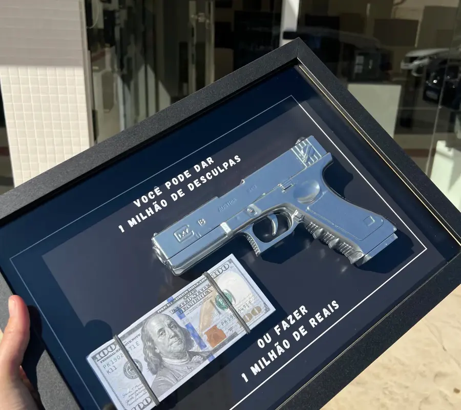 Quadro Milhão Cromado