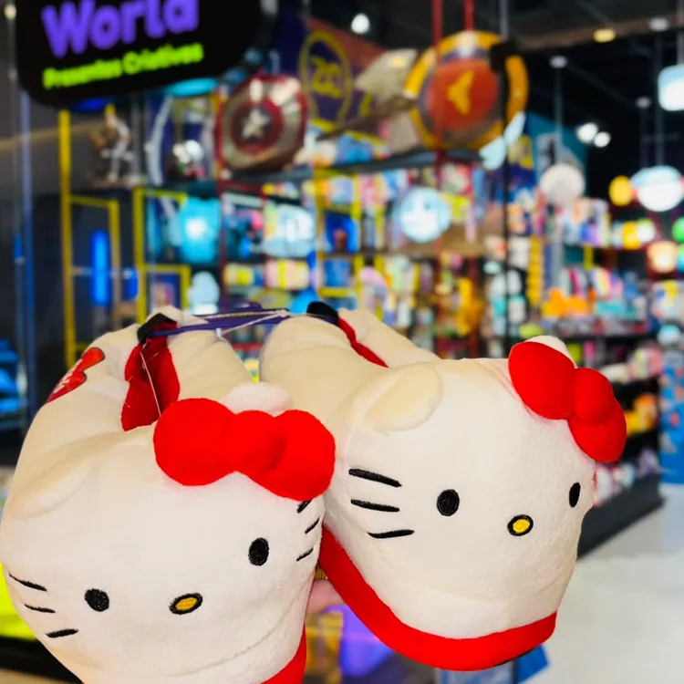 Pantufa 3D Hello Kitty 