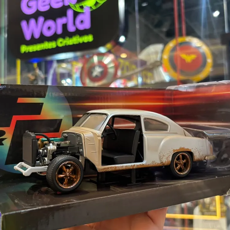 Miniatura Dom's Chevrolet Fleetline - Velozes e Furiosos 