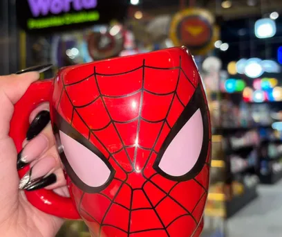 Caneca 3D Homem-Aranha - Marvel
