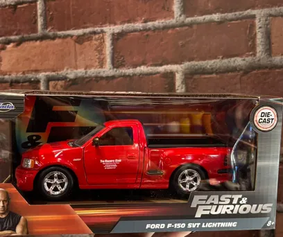 Miniatura Ford F-150 SVT Lightning – Velozes e Furiosos 