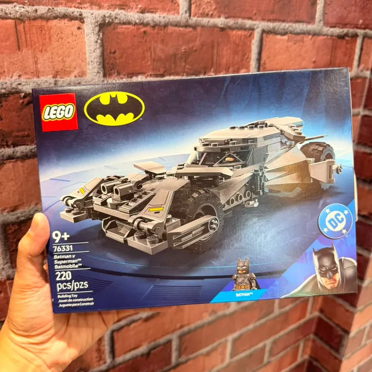 LEGO - Batmobile™ de Batman v Superman™
