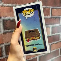 Funko Pop! Harry Potter – The Monster Book of Monsters 202  - imagem 2