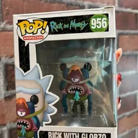 FUNKO POP RICK AND MORTY - RICK WITH GLORZO 956  - imagem 2