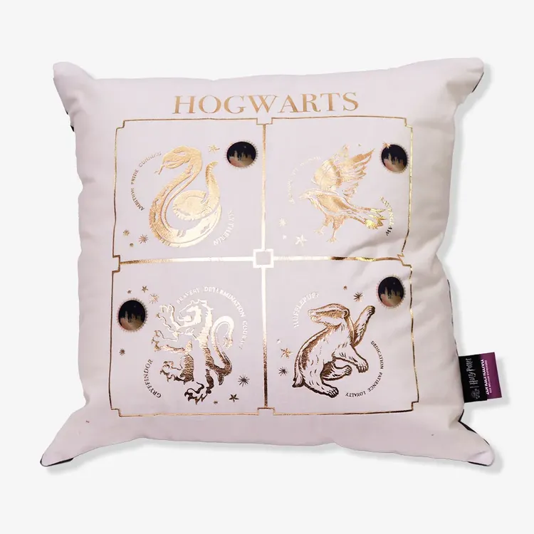 Almofada 40x40 Hogwarts Casas Douradas – Harry Potter 