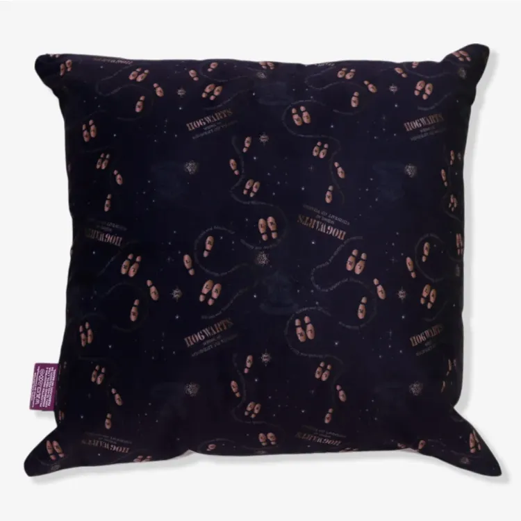 Almofada 40x40 Hogwarts Casas Douradas – Harry Potter 