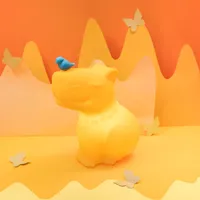 Luminária Capivara Amarela com Passarinho  - imagem 1