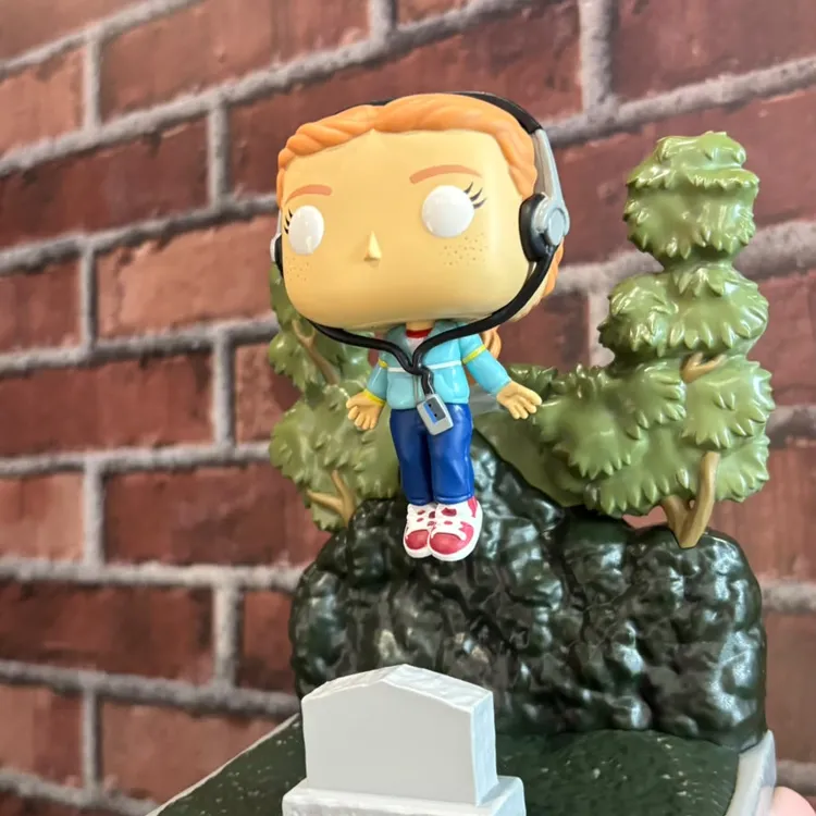 FUNKO POP MOMENT STRANGER THINGS - MAX AT CEMETERY 1544 