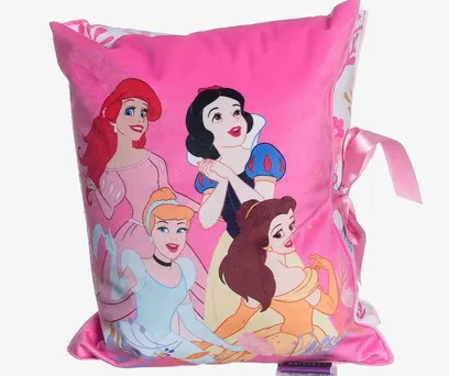 ALMOFADA FORMATO CARTA LAÇO - PRINCESAS