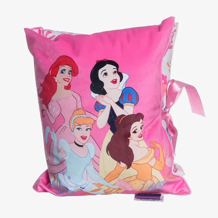 ALMOFADA FORMATO CARTA LAÇO - PRINCESAS