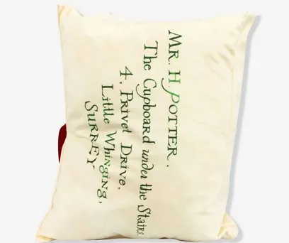 ALMOFADA FORMATO CARTA HOGWARTS – HARRY POTTER 