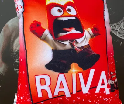 ALMOFADA DIVERTIDAMENTE 2 - RAIVA 