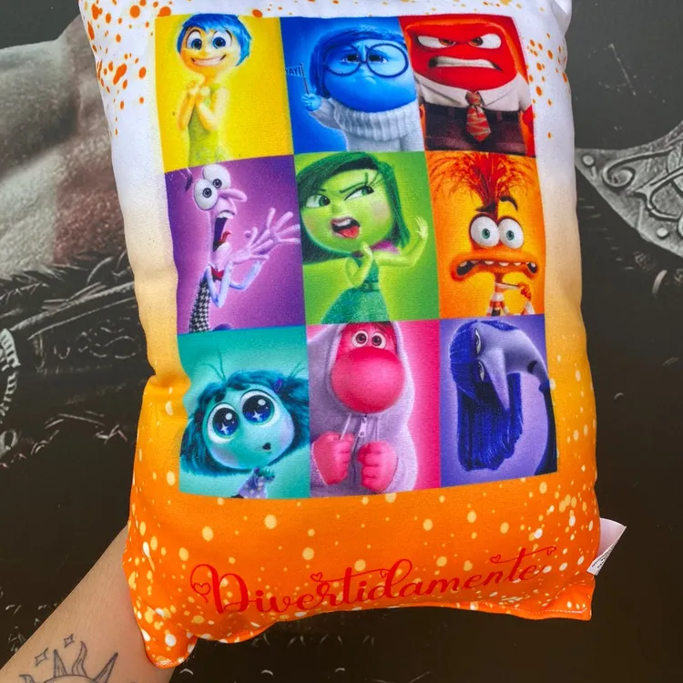 ALMOFADA DIVERTIDAMENTE 2 - ANSIEDADE 