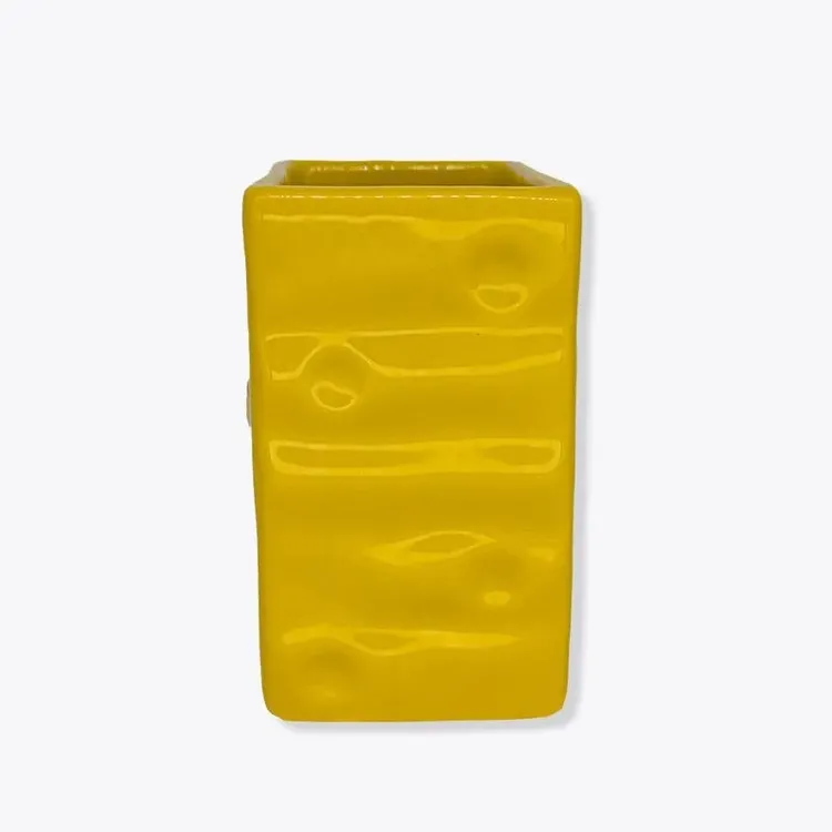 CANECA FORMATO BOB ESPONJA 
