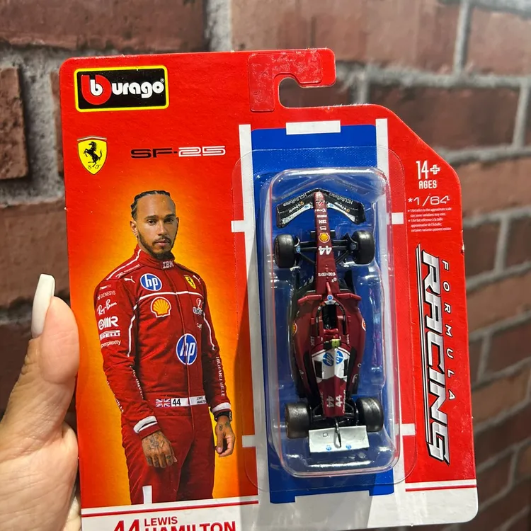 Formula 1 Ferrari SF25 - Hamilton - 1/64 - Bburago