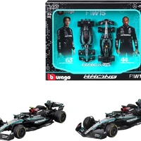 Formula 1 kit 2 carros Mercedes AMG Petronas W15 - #44 Lewis Hamilton + #63 George Russell - 2024 - Bburago 1/43 - imagem 1