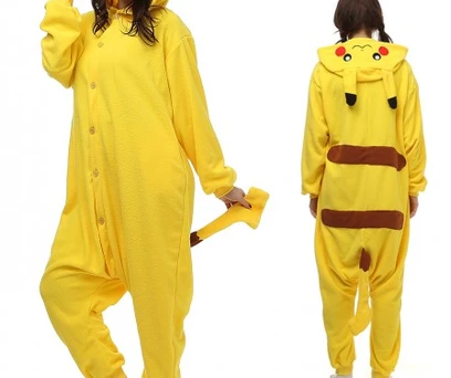 MACACÃO KIGURUMI PIKACHU 