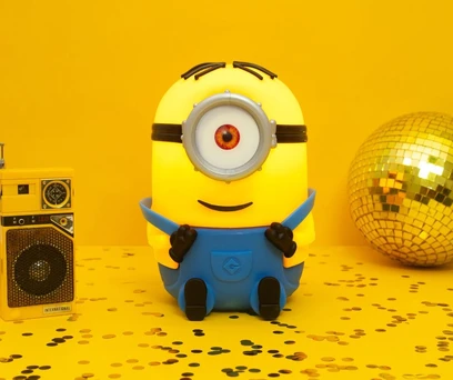 Luminária Minion Stuart 