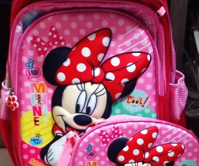 MOCHILA DE RODINHA MINNIE 