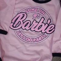 BODY BEBÊ MANGA LONGA ESTAMPA BARBIE  - imagem 1