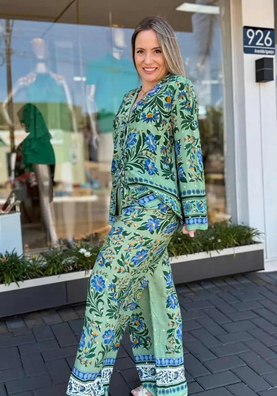 Calça Estampado Azulejo Florido Farm Ref 14870