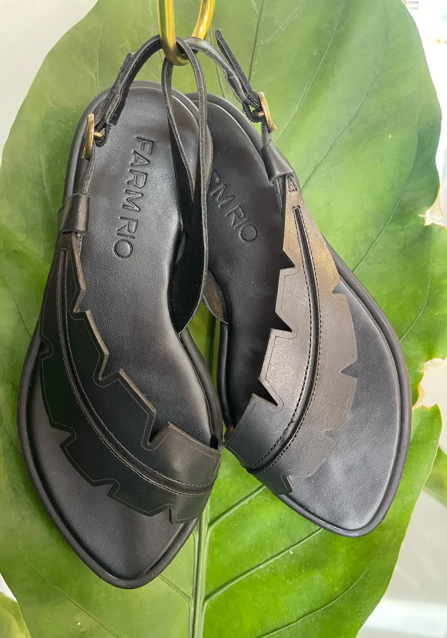 Sandália Salto Rasteiro Preta Farm Rio Ref 14222