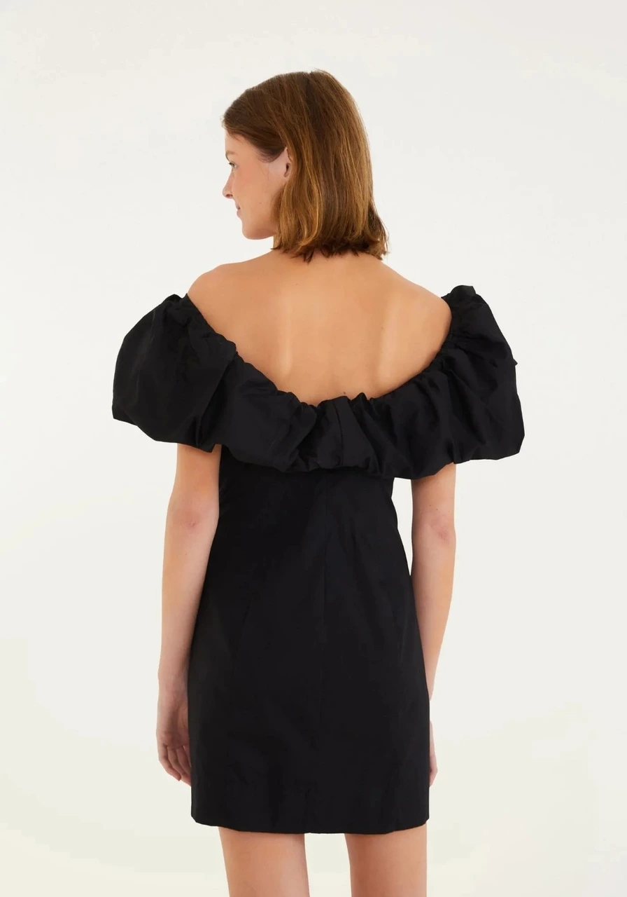 Vestido Curto Bufante Preto Farm Ref 14900