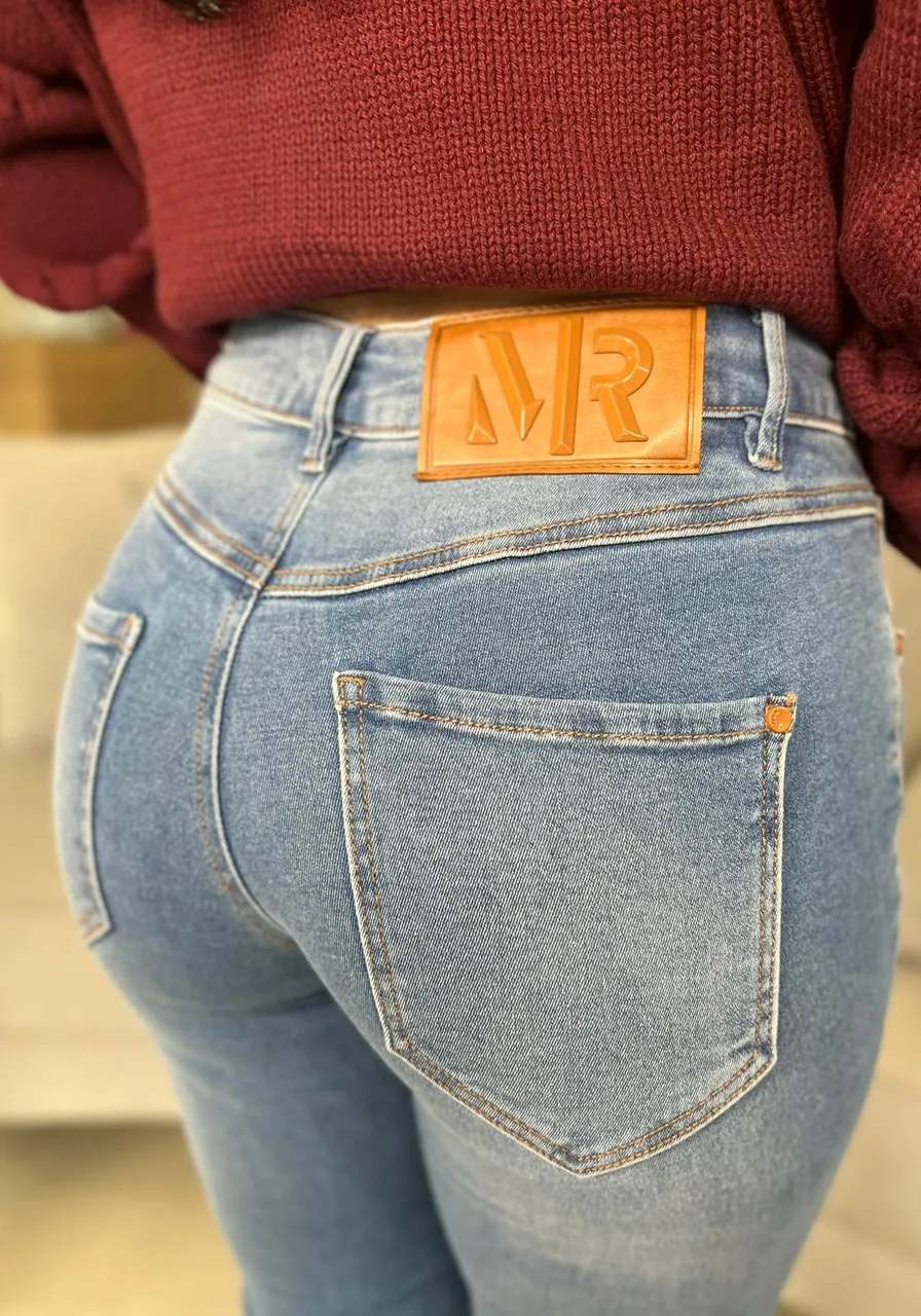 Calça Morena Rosa Jeans Skinny Bordado