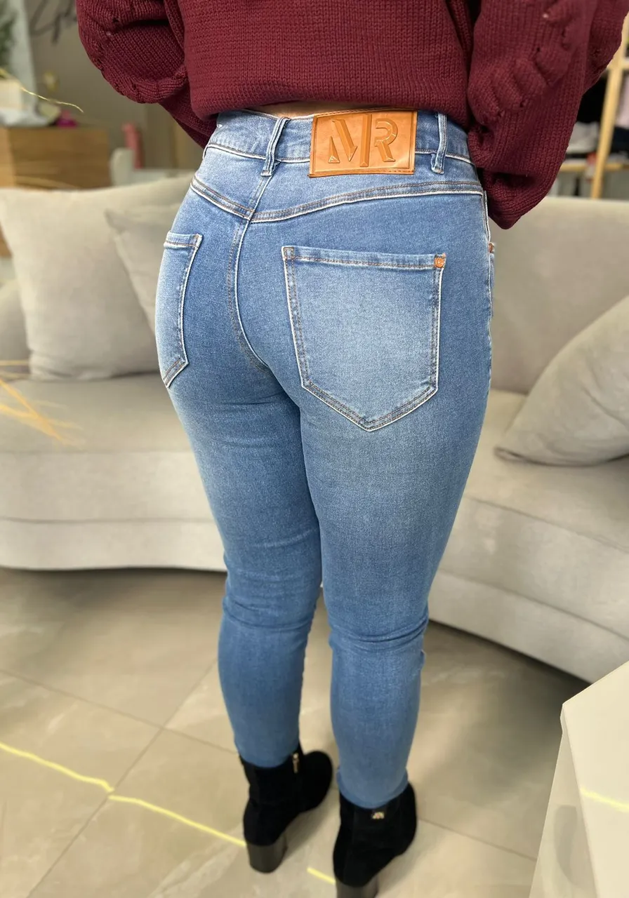 Calça Morena Rosa Jeans Skinny Bordado
