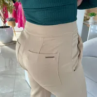 Calça Reta Alfaiataria Detalhe Cós - imagem 5