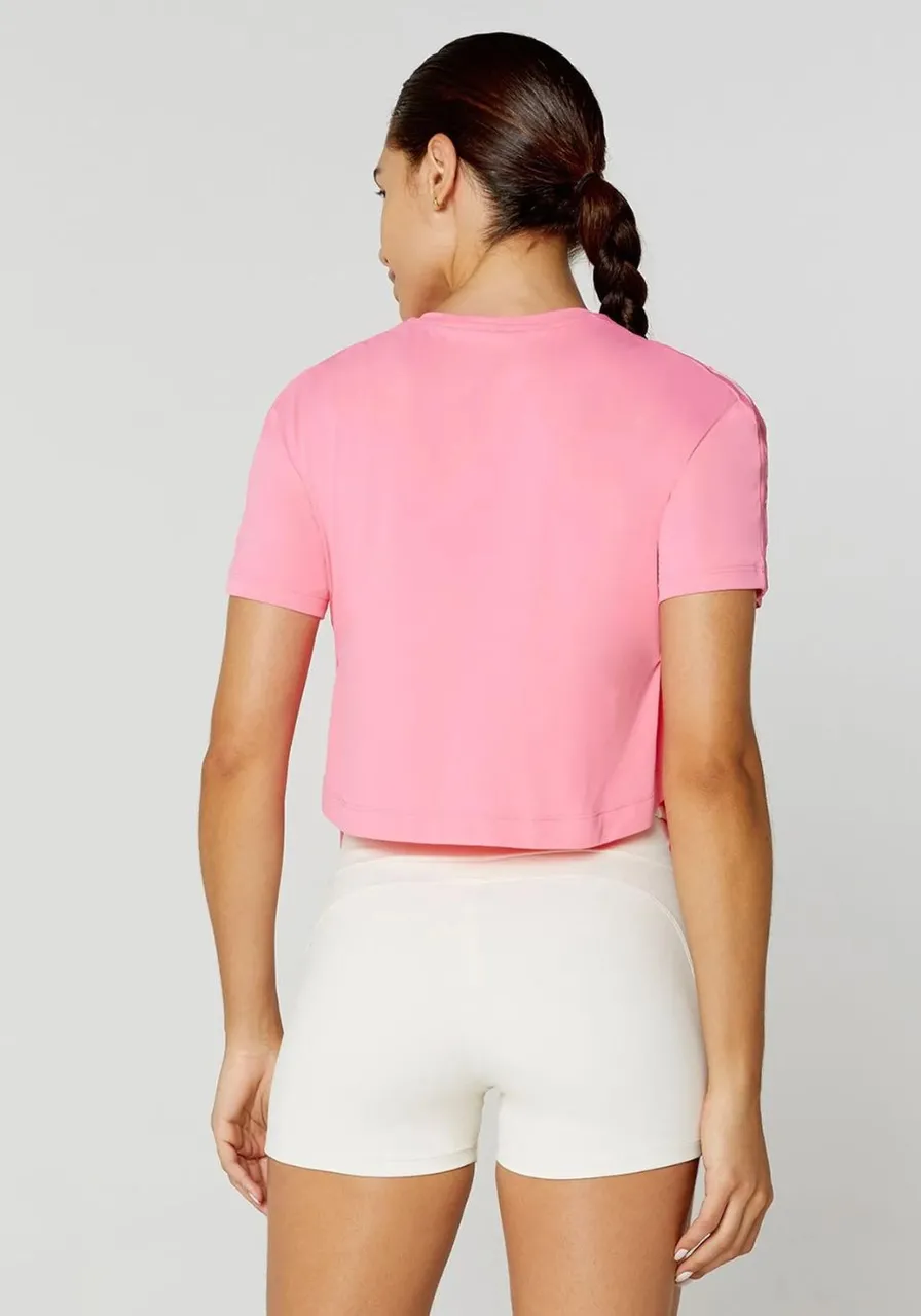 T-shirt Abertura Lateral e Faixa Personalizada Rosa